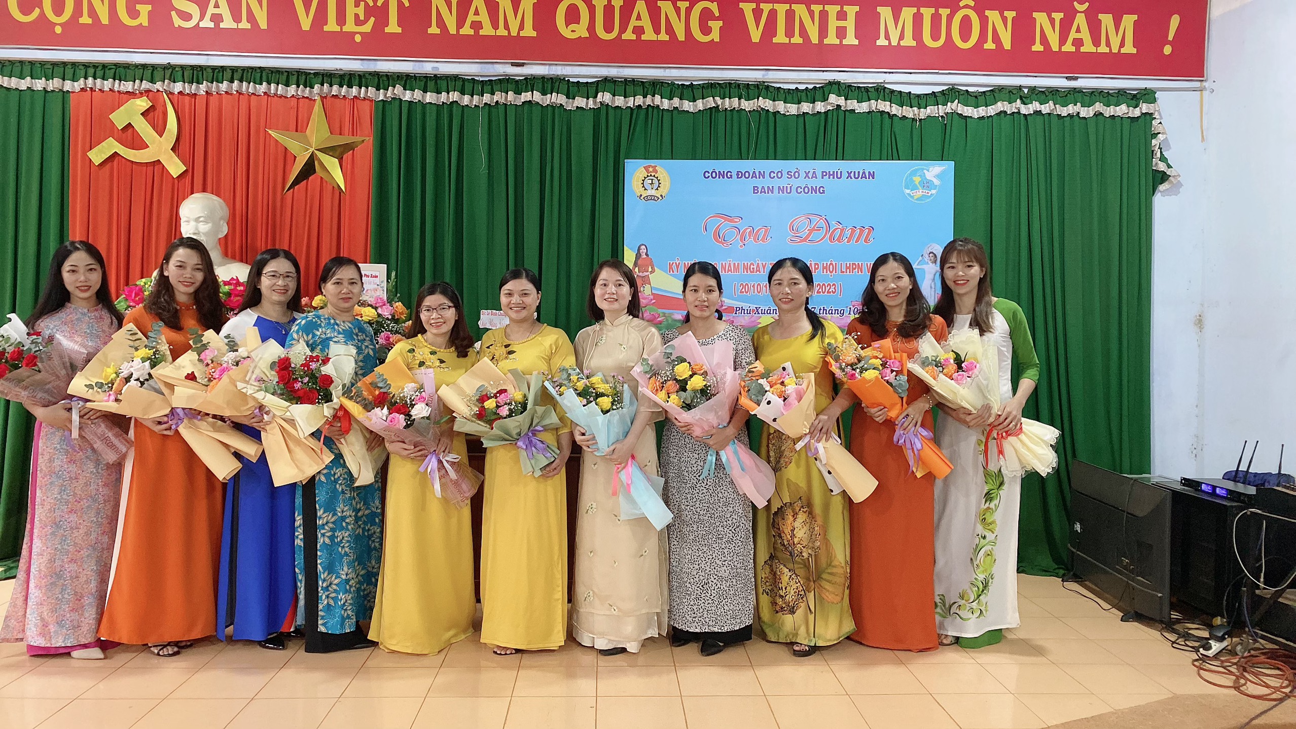 nu cong 3